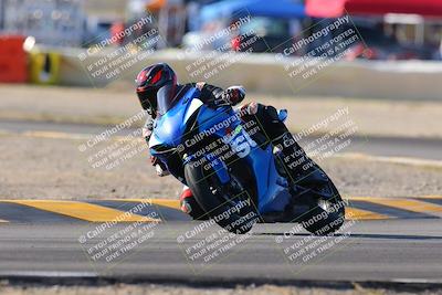 media/Dec-18-2022-SoCal Trackdays (Sun) [[8099a50955]]/Turn 2 (950am)/